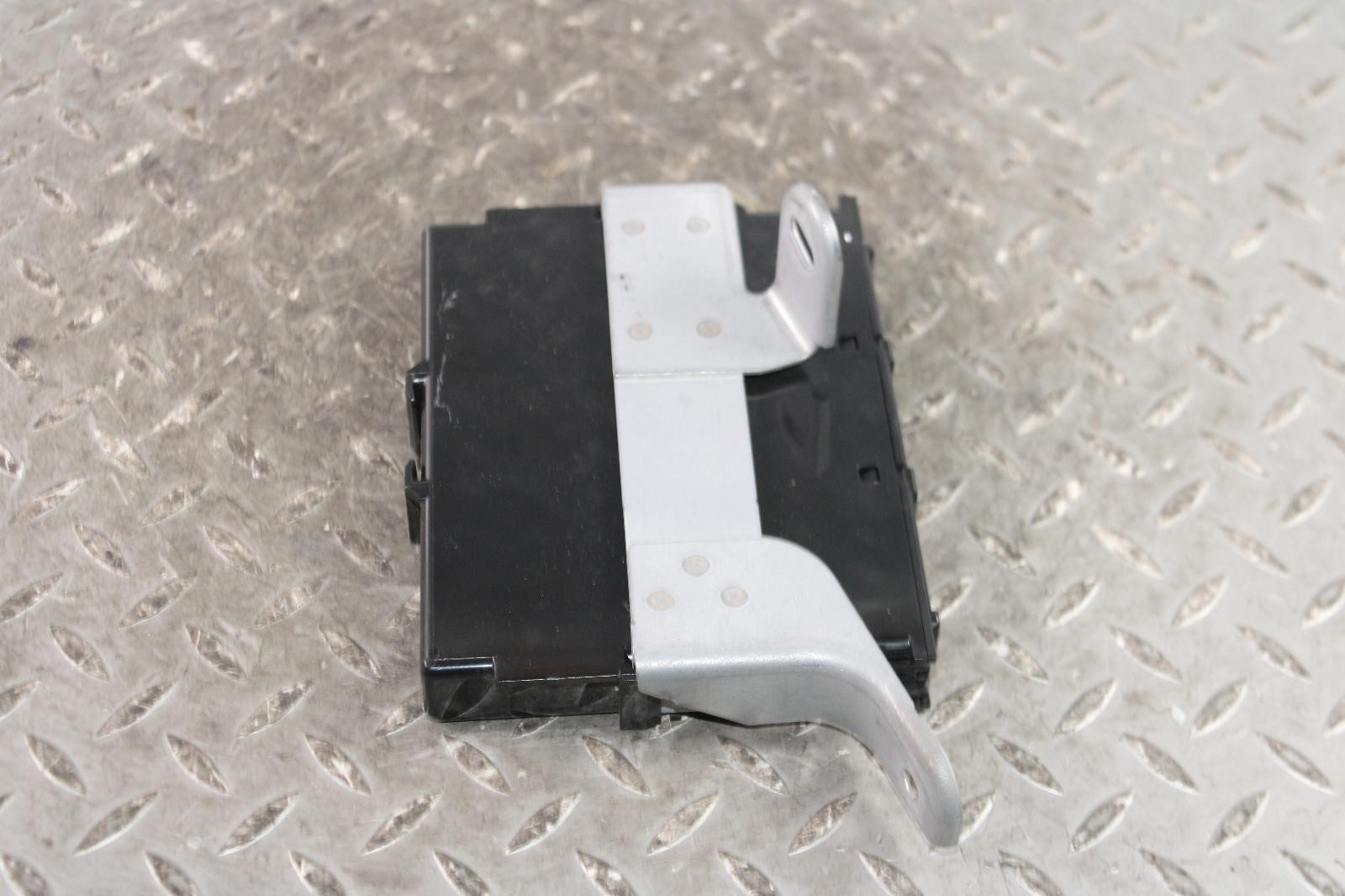 20-23 TACOMA Theft-Locking Electronic Keyless Ignition Smart Key Module OEM BCM