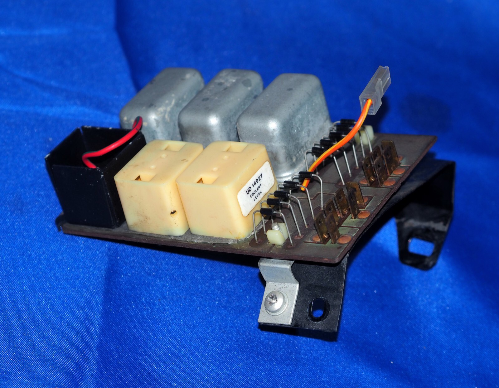 1977-1980 Rolls Royce Silver Shadow & Wraith II Printed Circuit Board W/Relays