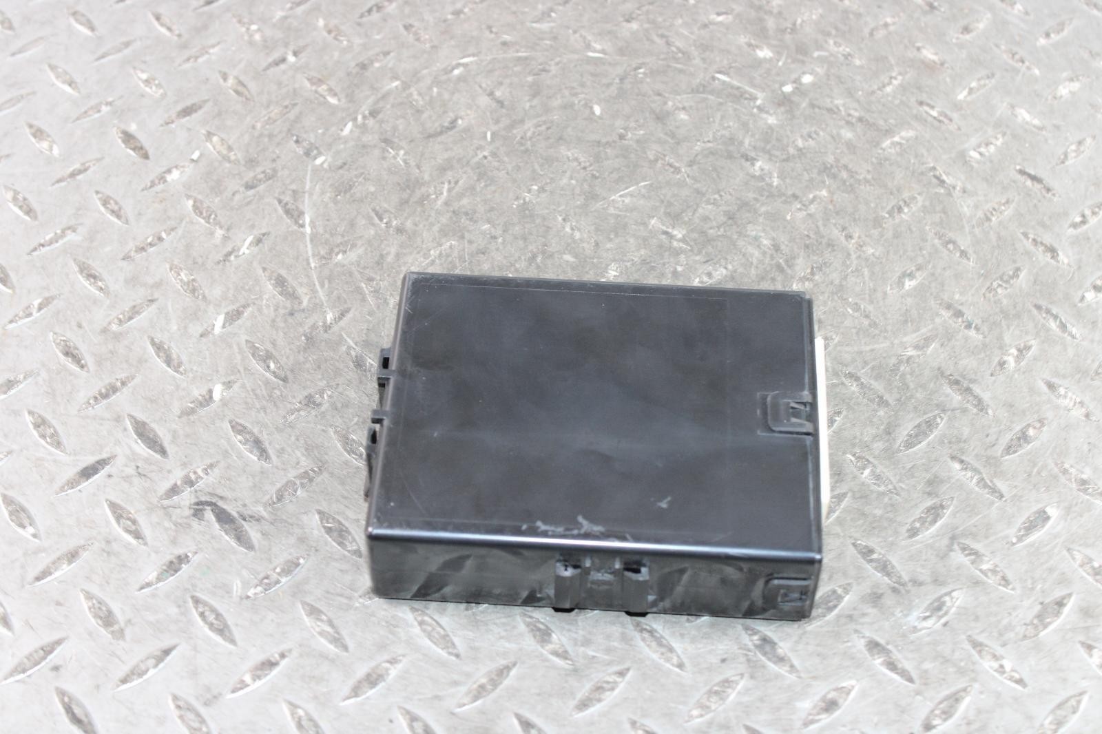 10-24 4 RUNNER Multiplex Network MPX Rear End Liftgate Door Mounted BCM Unit OEM