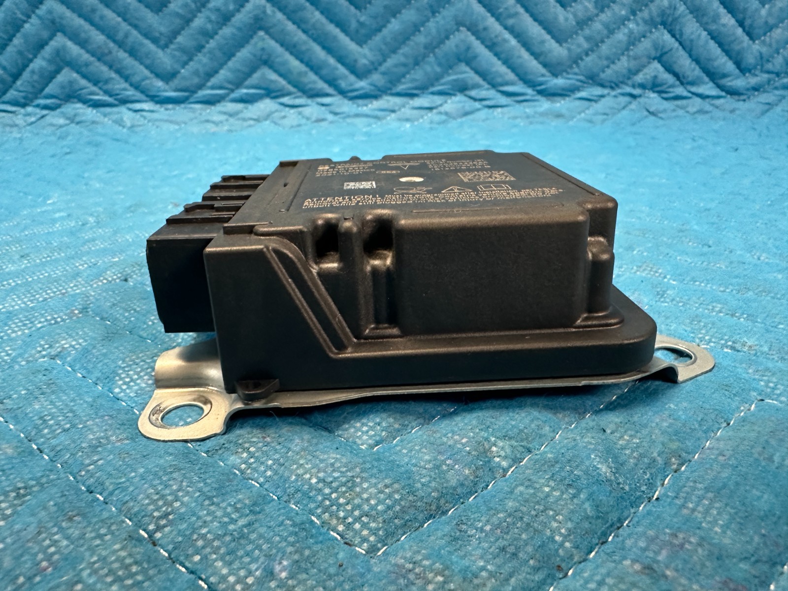 OEM Tesla Model 3 Restraint Control Module 19k 1512876-00-B 2021