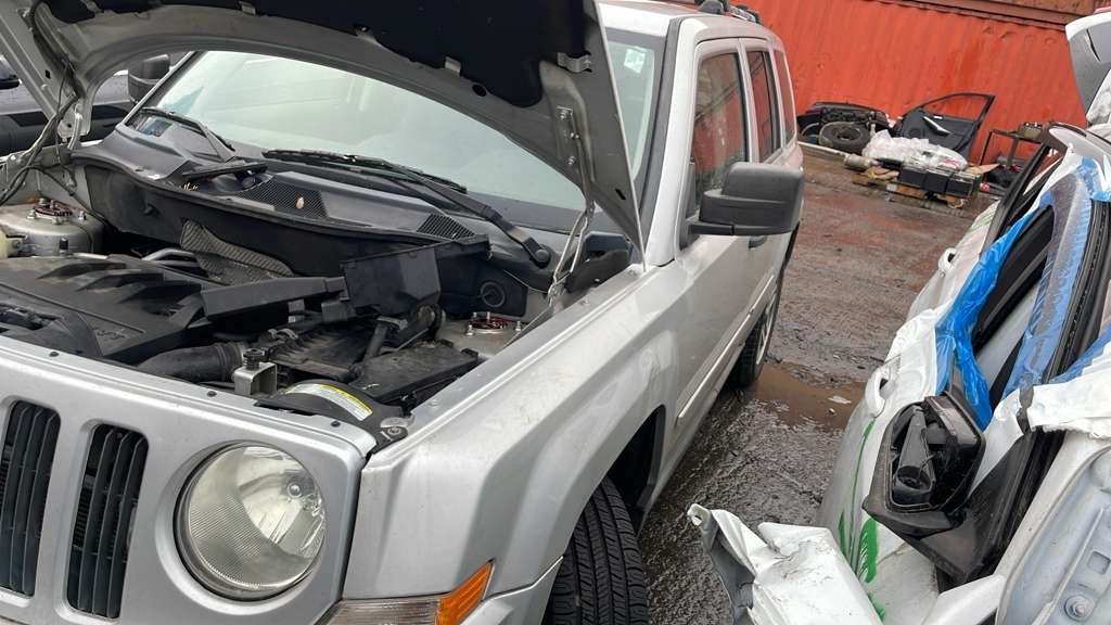 Used Engine Control Module (ECM) fits: 2009 Jeep Patriot Electronic Control Modu