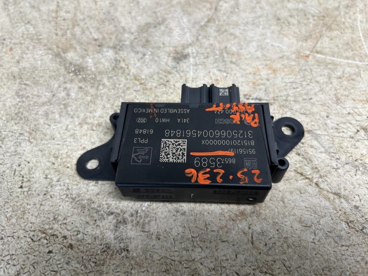 2025 CHEVROLET TRAVERSE Park Assist Control Module OEM Part Number 86573589