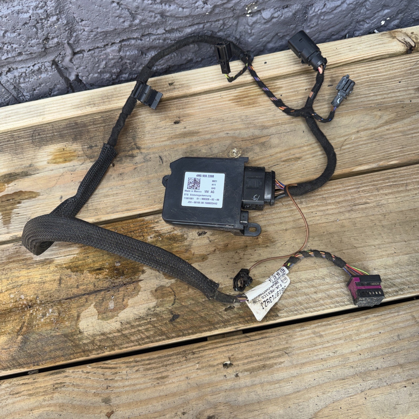 2018 Audi B9 A4 Right Passenger Side Seat Occupancy Weight Sensor OEM
