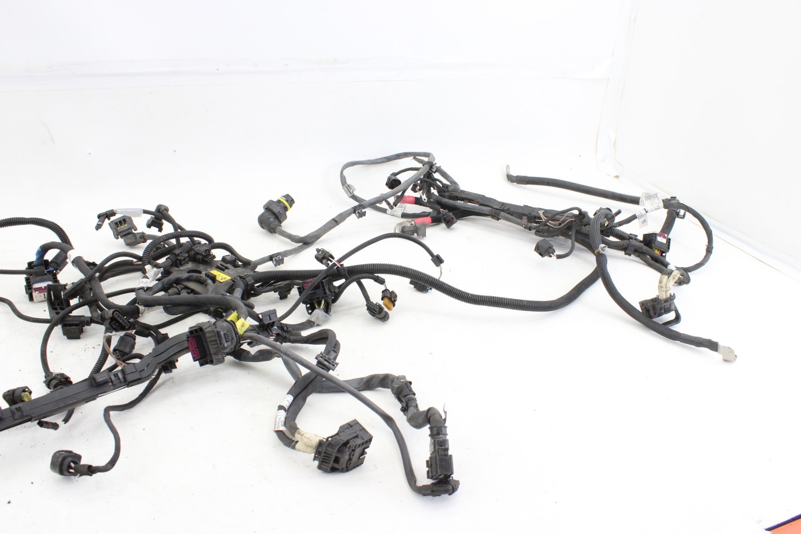 2018 – 2019 BMW G30 M550XI 4.4L ENGINE BAY BODY HARNESS MOTOR WIRING OEM # 20314