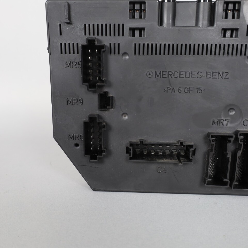 2008 Mercedes CL600 Front SAM Fuse Box Module 2215401101 OEM