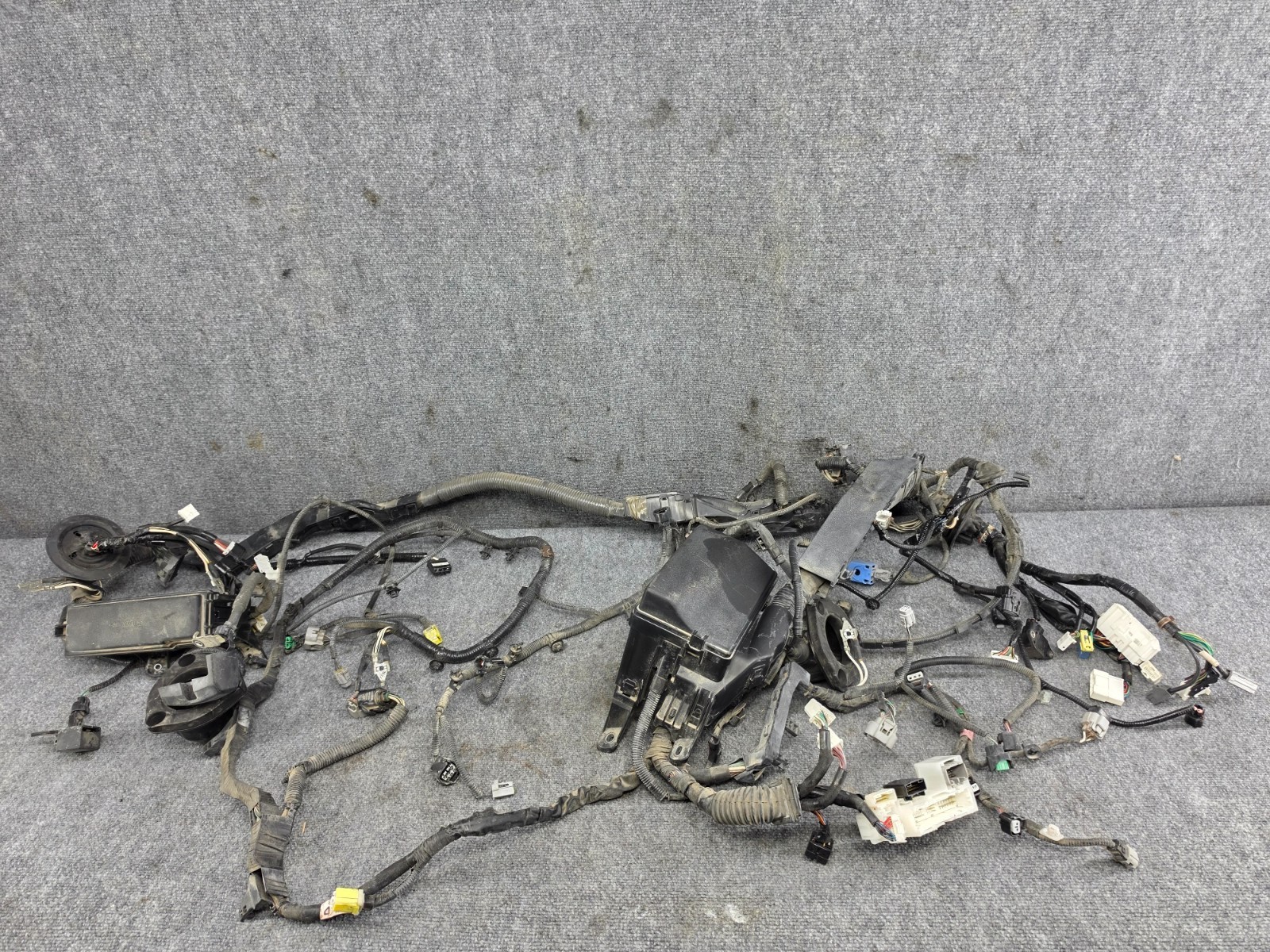 LEXUS 2015-2018 RC350 RC300 OEM ENGINE BAY WIRE WIRING HARNESS FUSE RWD
