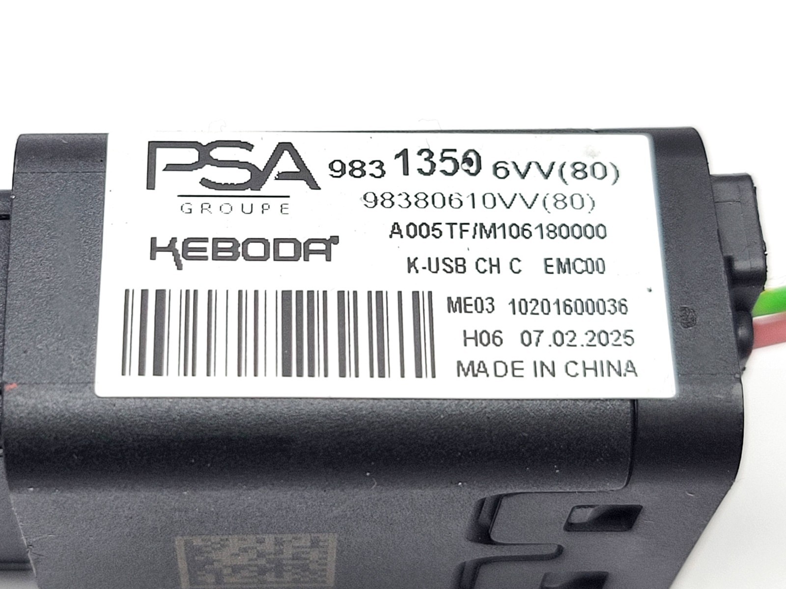 USB TYPE-C SOCKET PORT CONNECTION 98313506VV PEUGEOT 2008 MK2 P24 2024