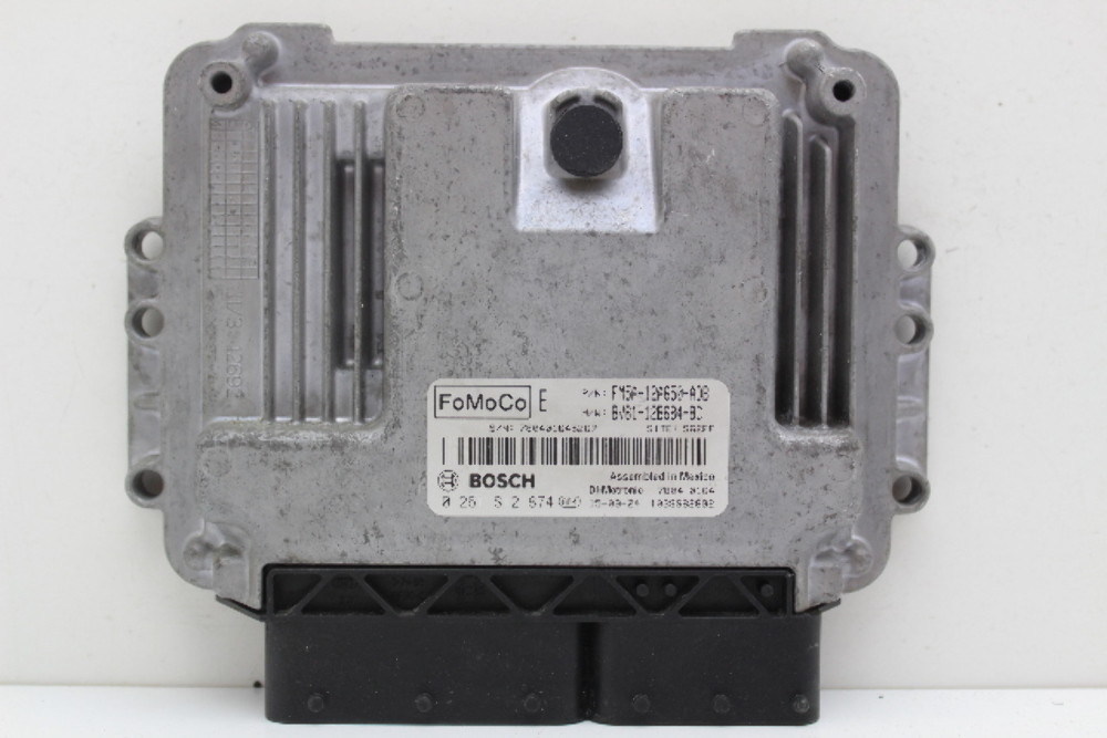 13-16 Ford Focus FM5A-12A650-ADB Computer Brain Engine Control ECU ECM Module