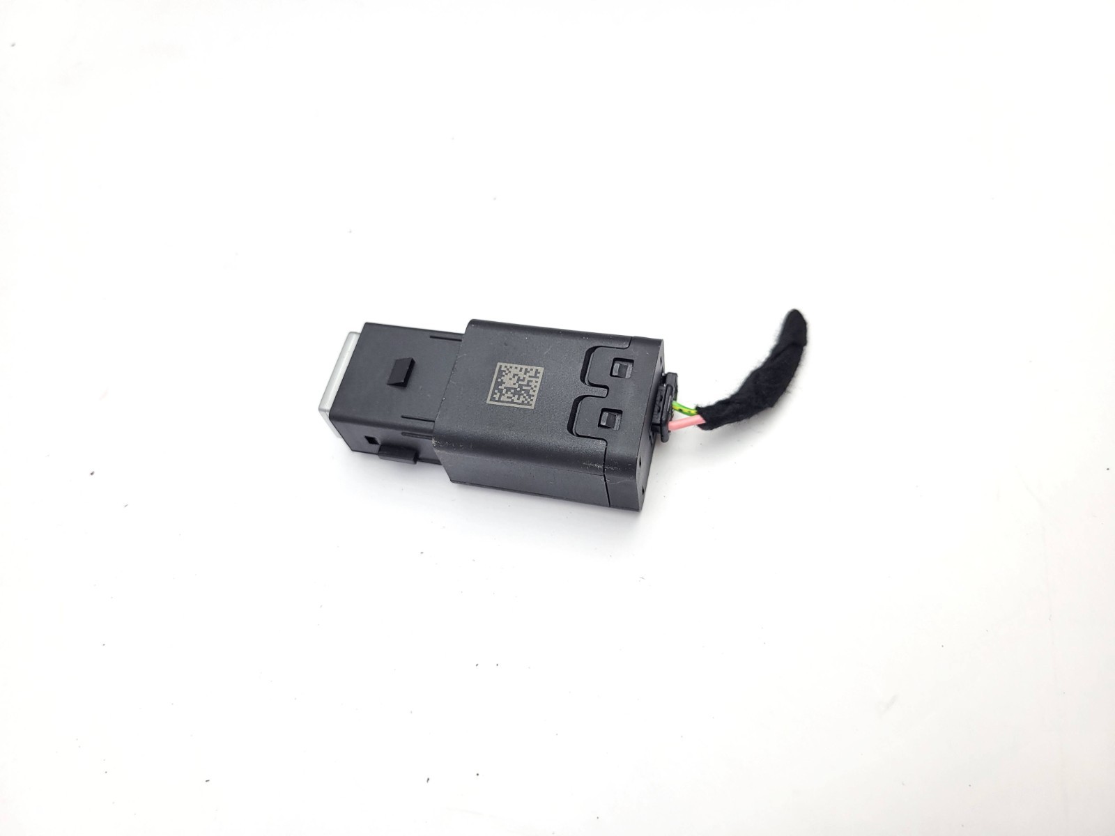 USB TYPE-C SOCKET PORT CONNECTION 98313506VV PEUGEOT 2008 MK2 P24 2024