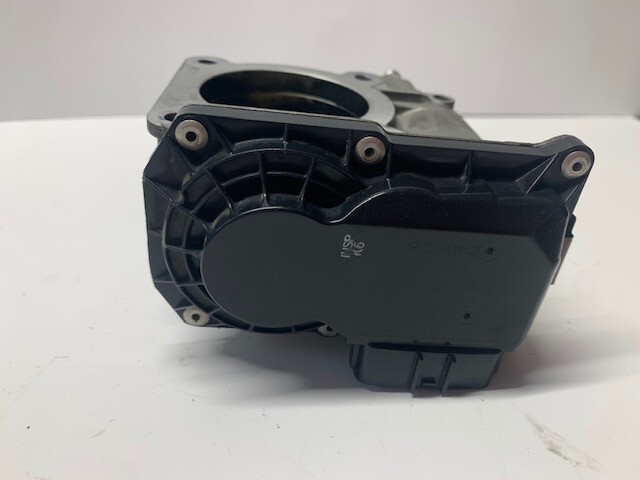 08-14 NISSAN VERSA SENTRA 2.0L THROTTLE BODY #ET-A60-02 B *See item description*