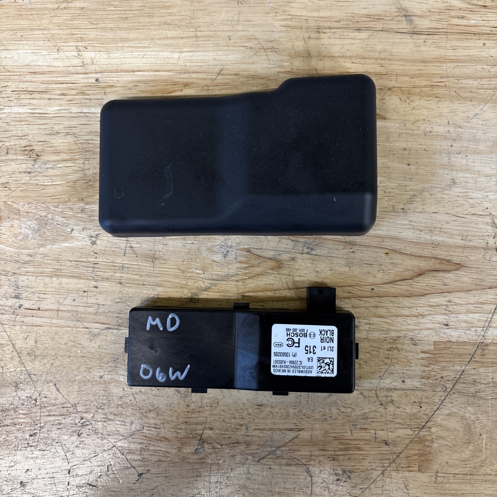 2010-2015 Chevy Chevrolet Camaro Theft Locking Control Module OEM 13503205 06W