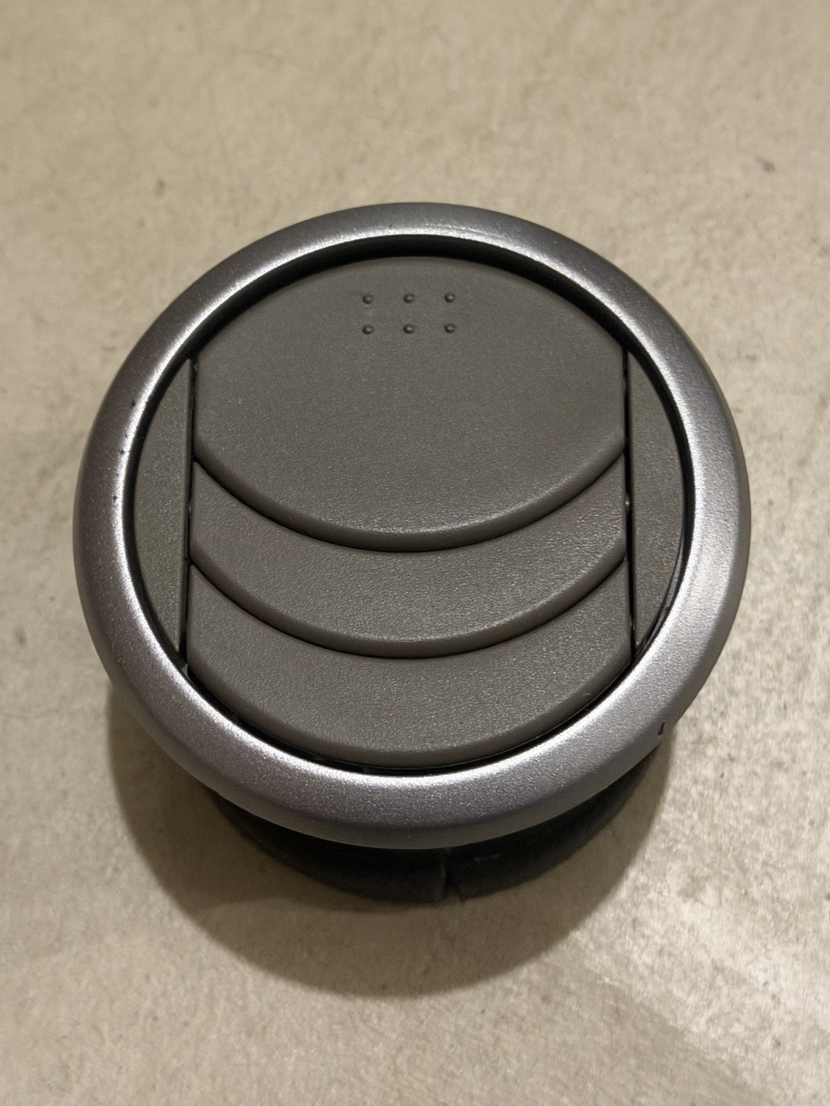 73630-64J 2012 Suzuki Grand Vitara OEM Dash Air Vent Gray With Silver Trim (1)