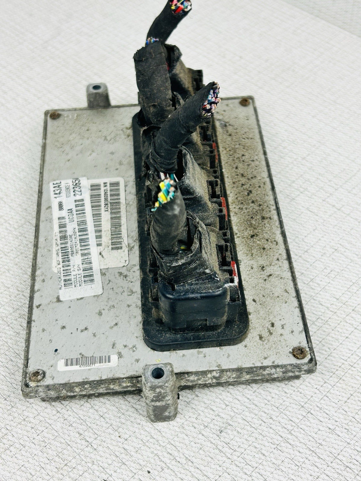 2011 Dodge Ram 5.7L Hemi Engine ECM Electronic Control Module 68066143AE OEM ECU