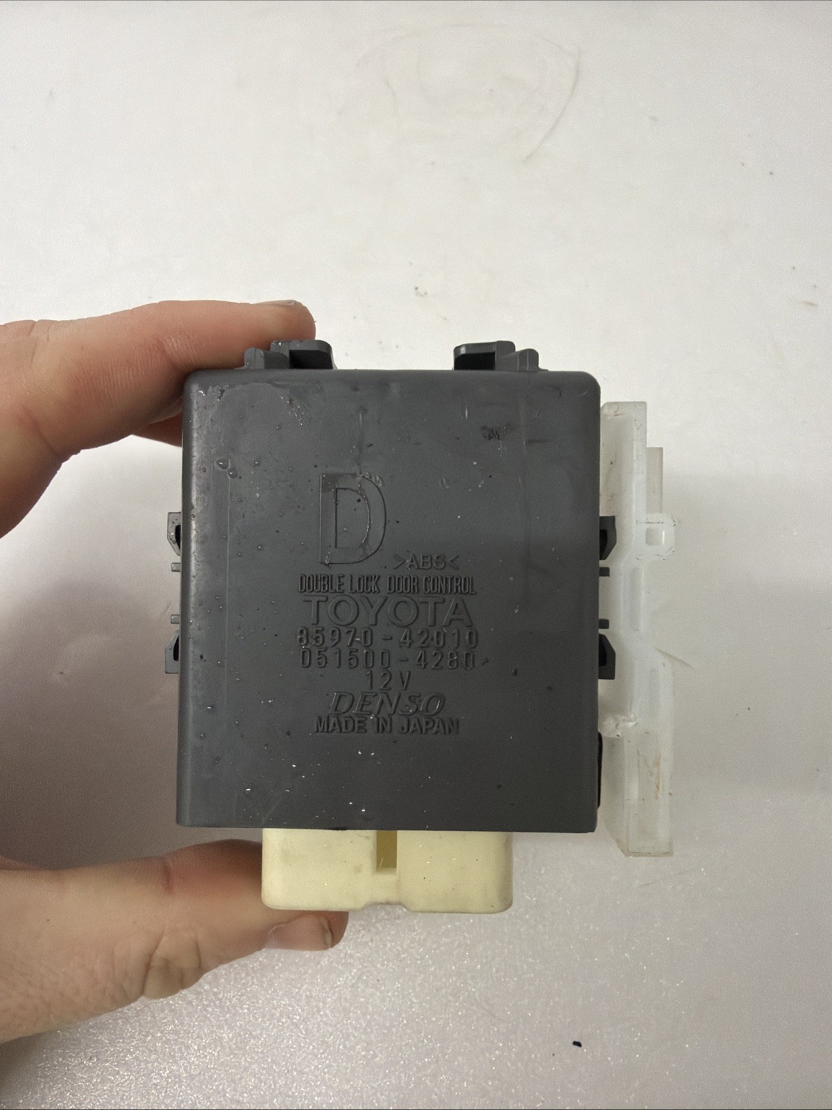 LEXUS NX AZ10 Double Lock Door Control Unit 85970-42010 051500-4280 2015