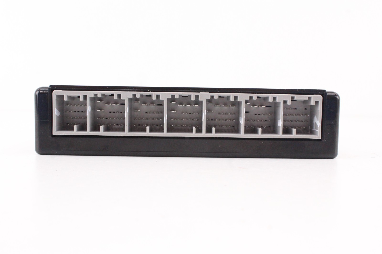 13-14 Chevy Captiva Sport (BCM) Body Control Module Unit Black OEM 22915543