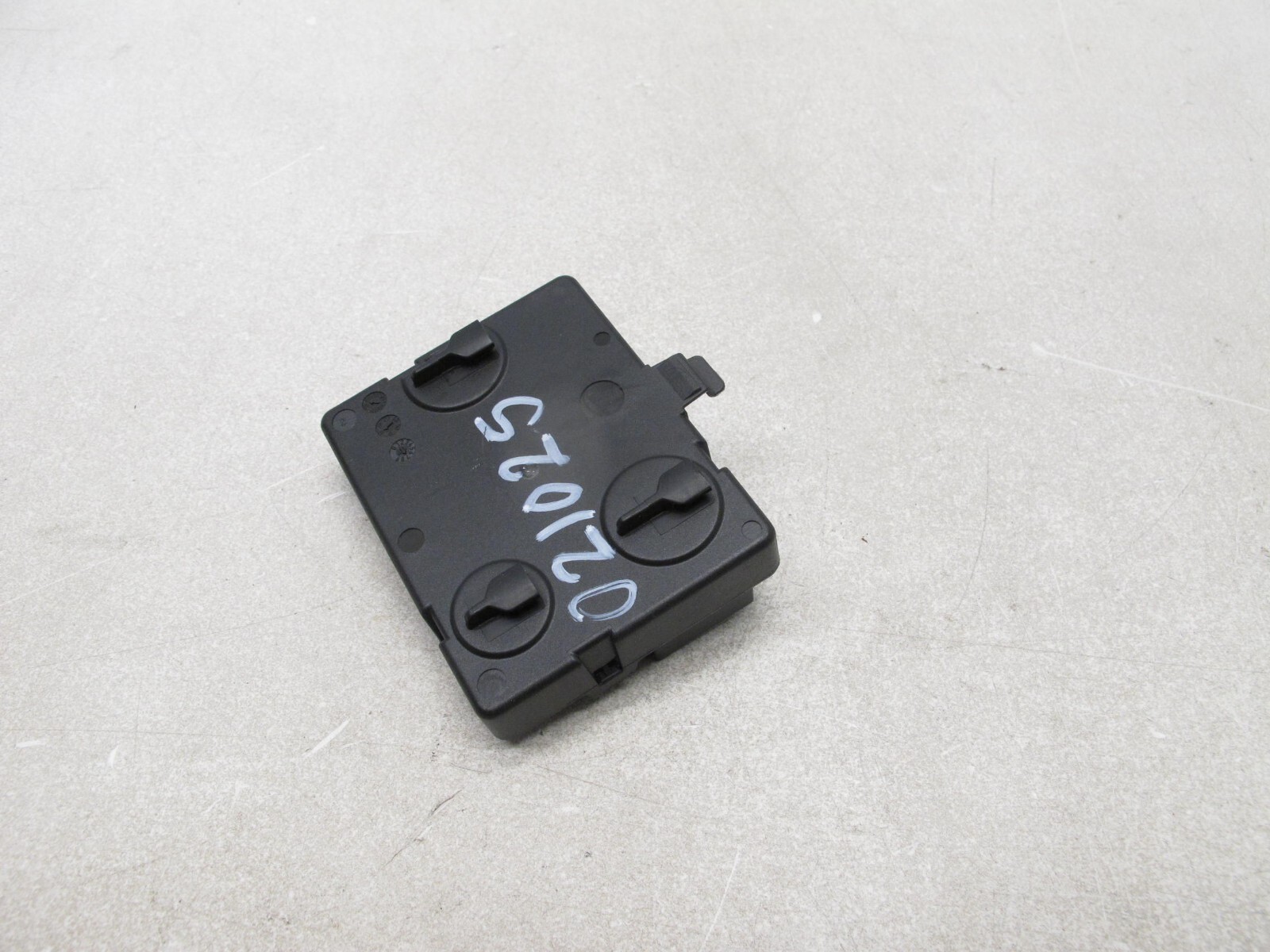 17-24 AUDI B9 A4 S4 22-24 VW GTI SUNROOF WINDOW GLASS CONTROL MODULE OEM 021025