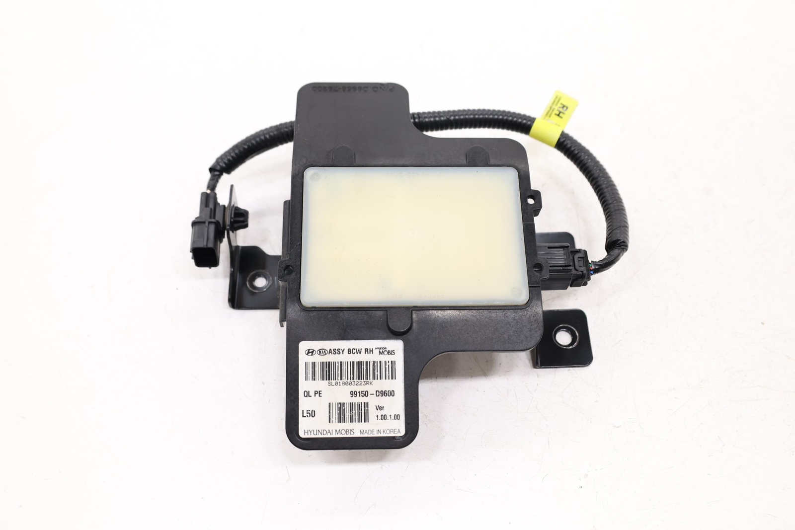 2019 -2022 KIA SPORTAGE REAR RIGHT BLIND SPOT RADAR SENSOR MODULE OEM 99150D9600
