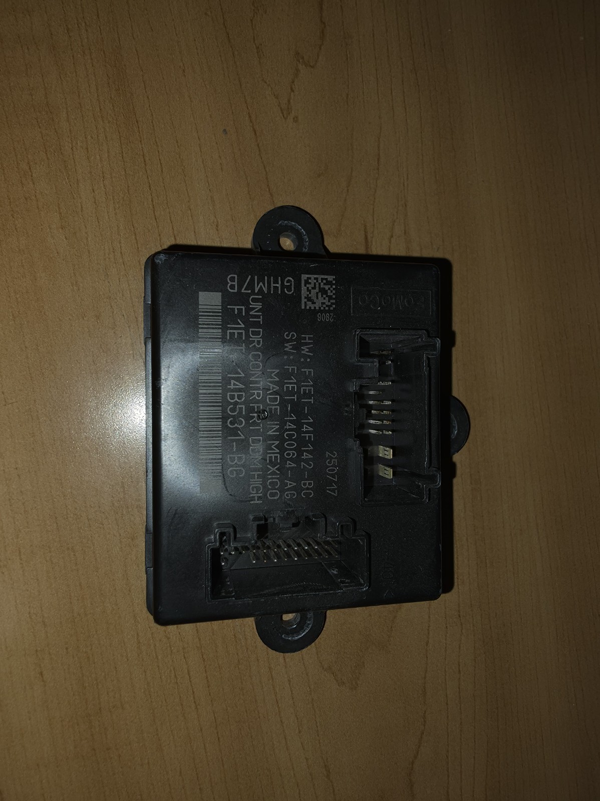 Ford Escape Door control unit – F1ET14B531BG