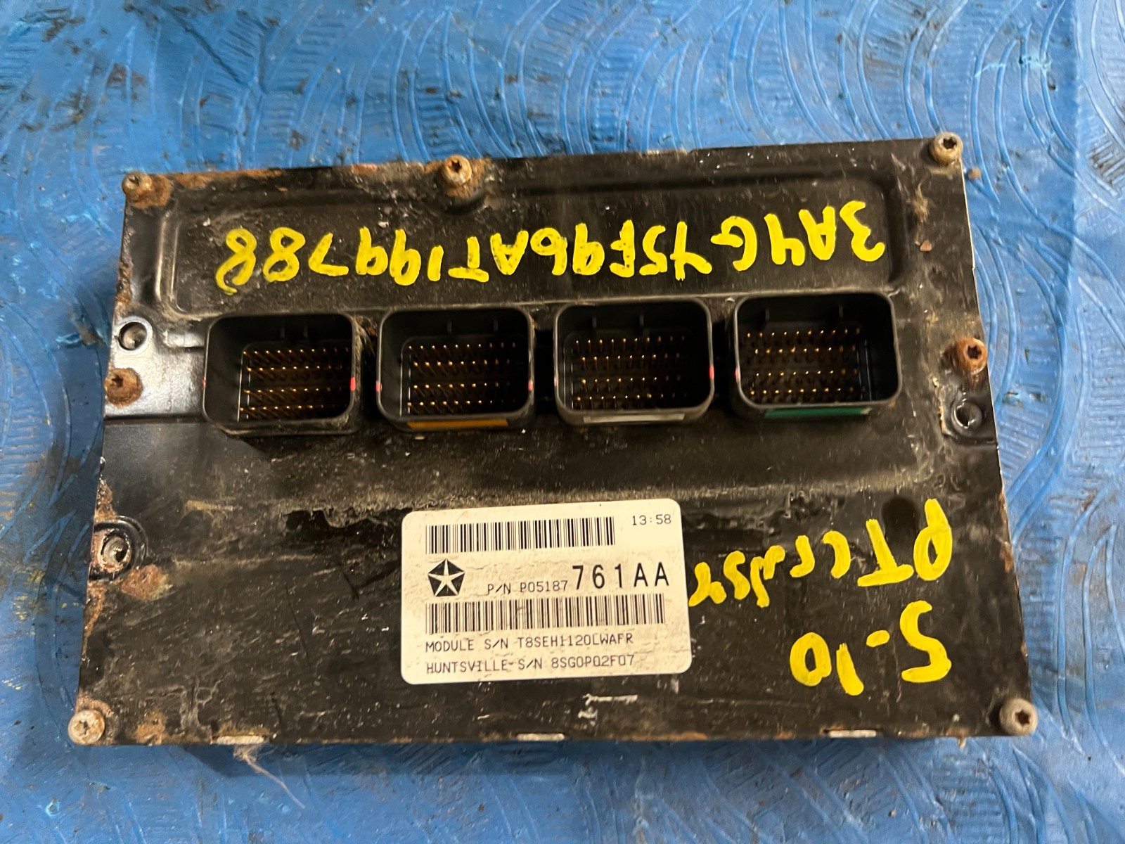 2010 Chrysler PT Cruiser 2.4L Engine Control Module P05187761AA ECM ECU OEM XB