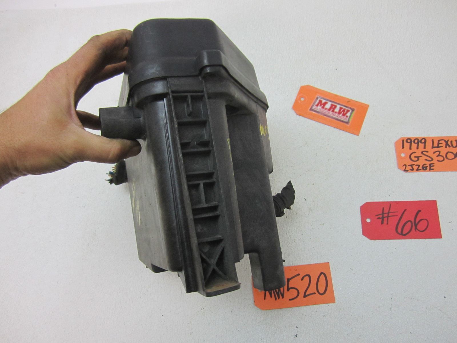 ENGINE COMPUTER CASE FUSE BOX HOLDER WIRE PANEL ECM COVER 3.0L MOTOR 98-00 GS300