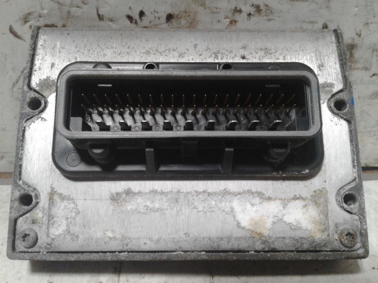 Chassis ECM Multifunction Left Hand Engine Compartment Fits 03 CARAVAN 1589631