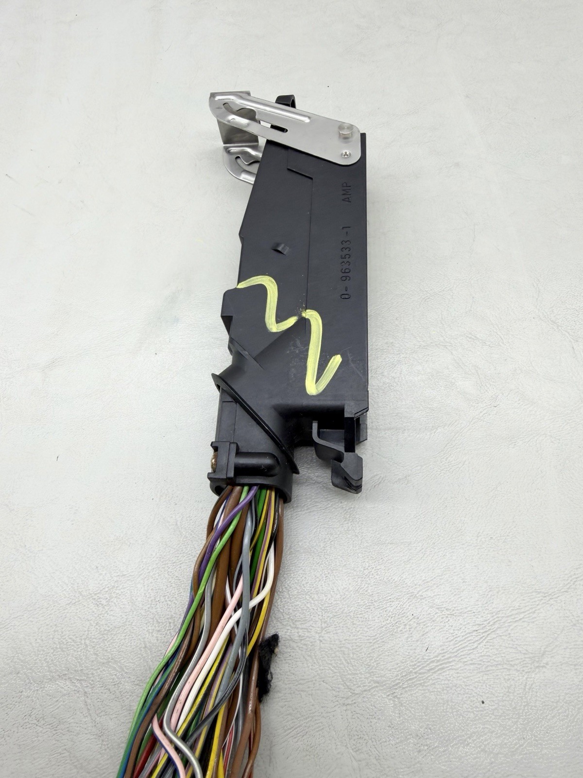 97-03 Mercedes CLK430 Convertible Roof Top Control Module Wiring Harness Plug