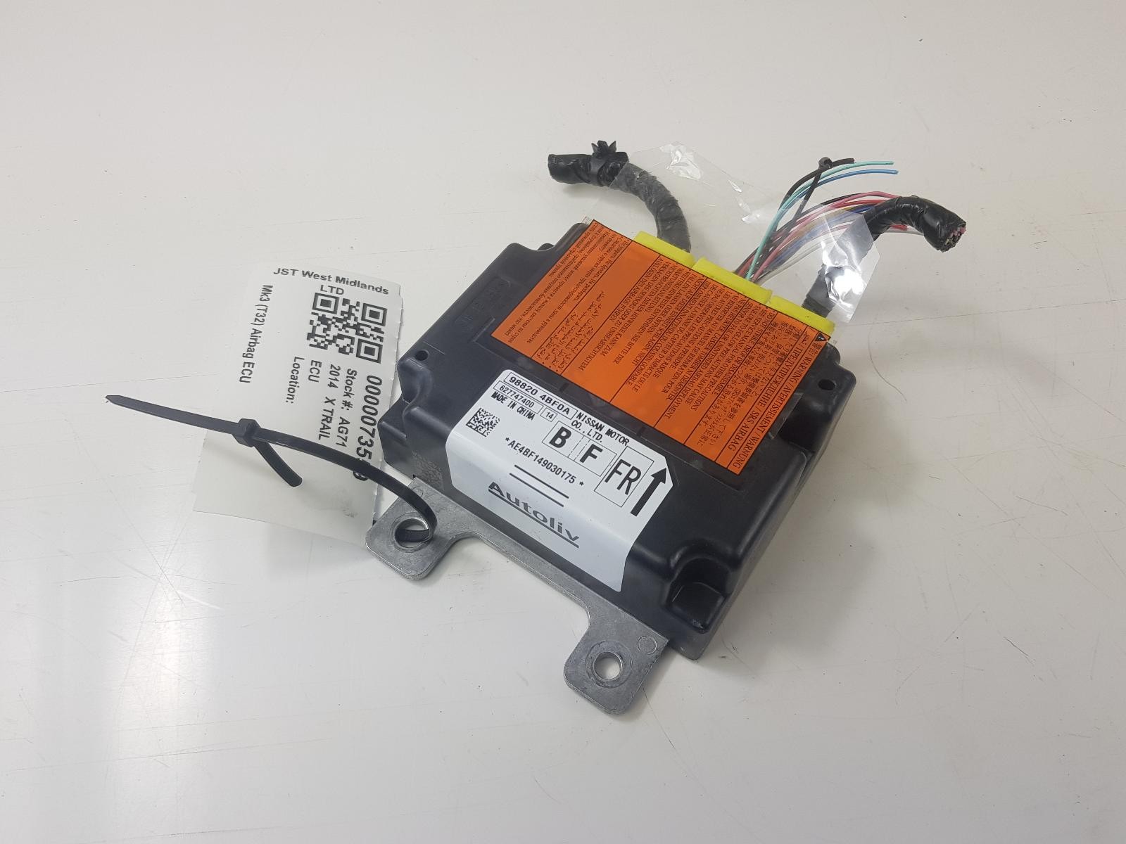 NISSAN X TRAIL AIBAG CONTROL ECU 988204BF0A MK3 T32 2014