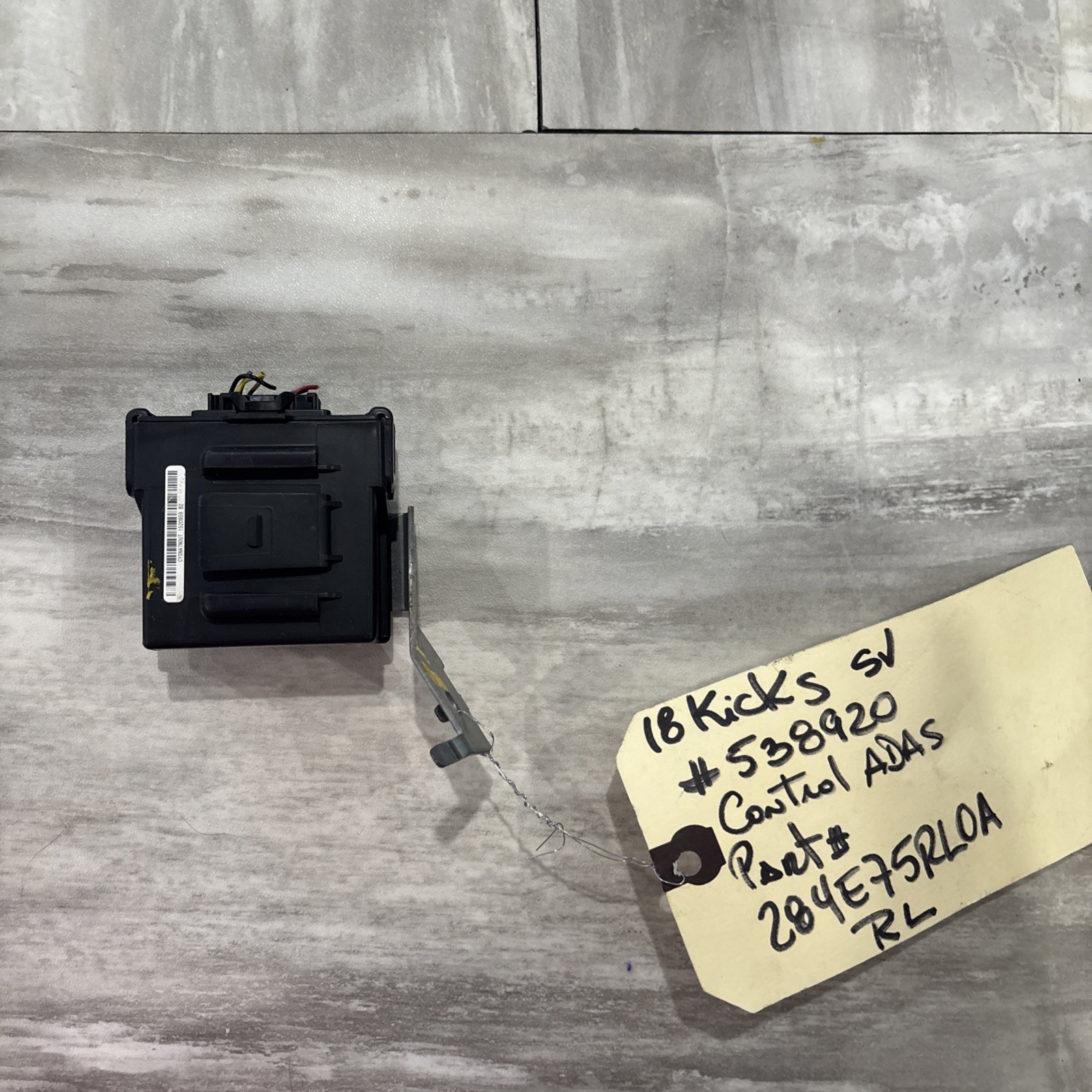 Nissan Kicks driver assist control 2018 2019 module unit SV model OEM 284E75RL0A