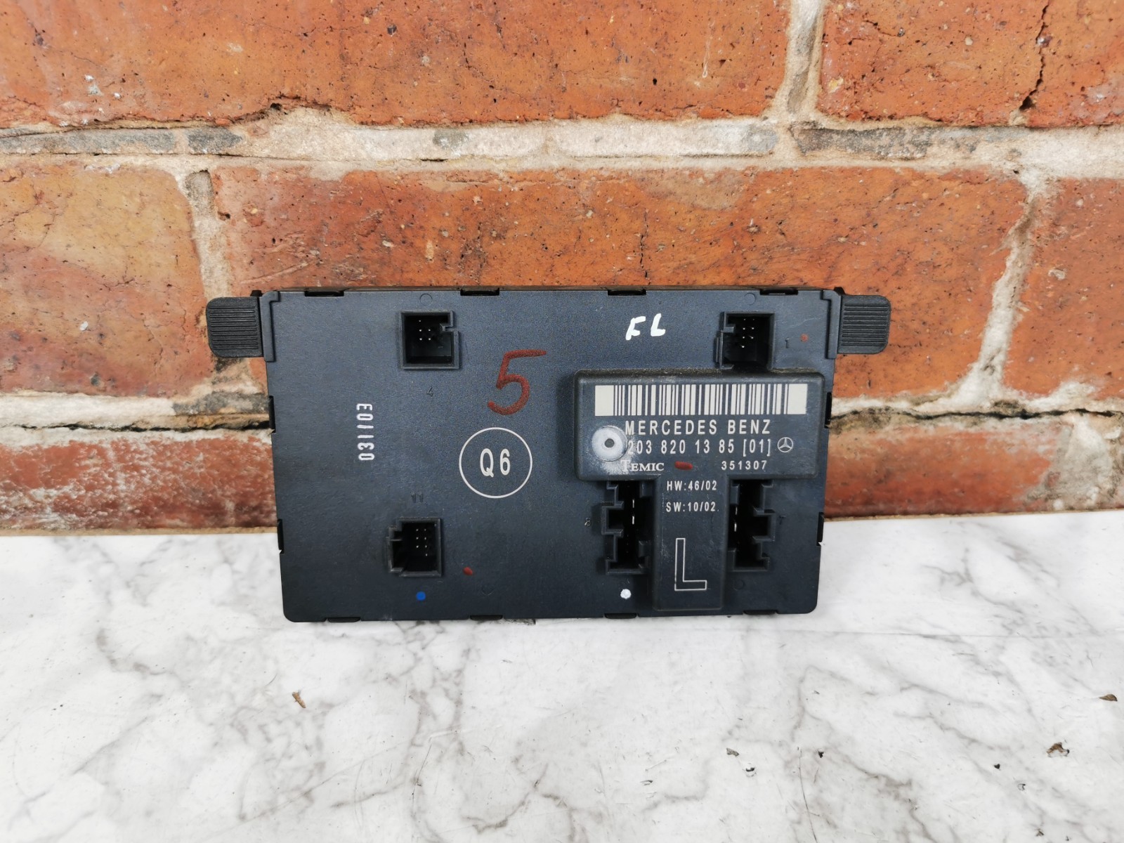 2004 MERCEDES BENZ C CLASS N/S/F FRONT LEFT DOOR CONTROL MODULE 2038201385