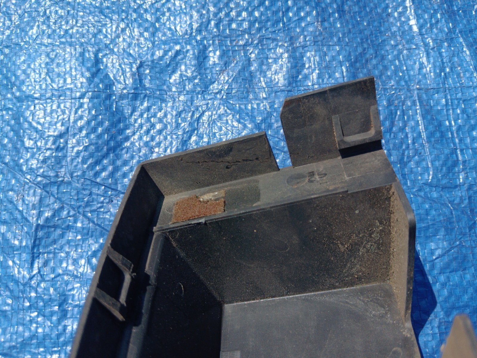 Plastic Cover for ECU Engine Computer, from 1996 Dodge dakota 56038456