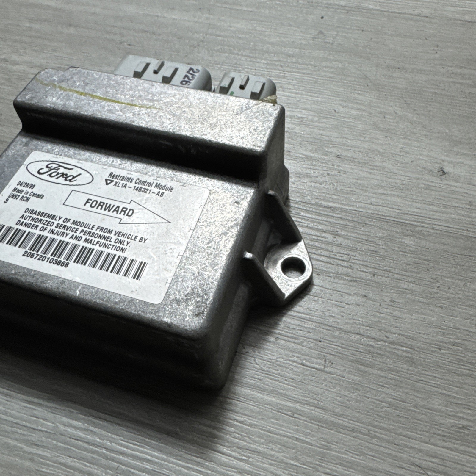 1999 – 2001 Ford Expedition Navigator SRS Control Module OEM XL1A-14B321-AB