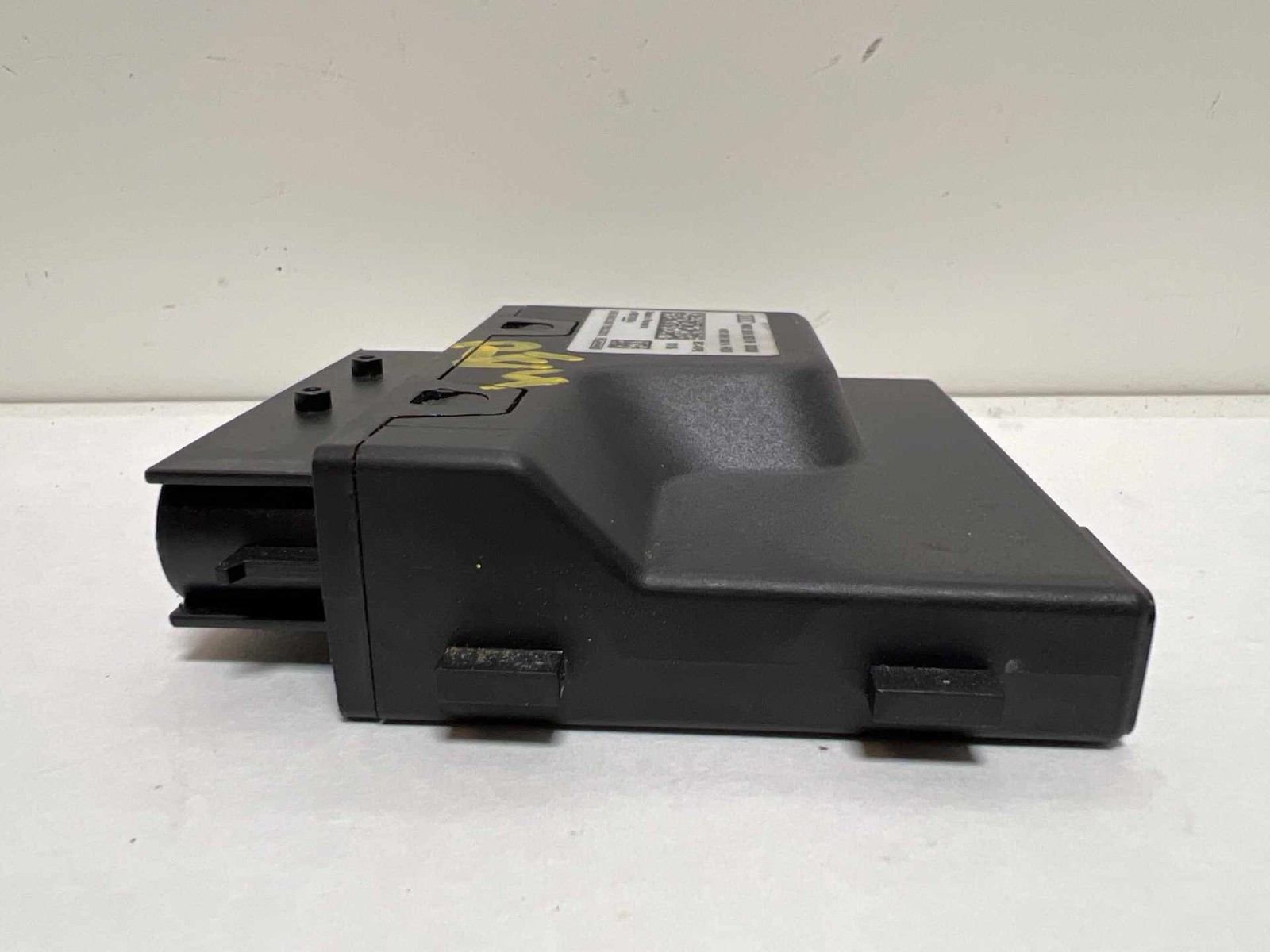 2018-2020 Audi A4 S4 S5 OEM Fuel Pump Control Module 4M0906093N (TL)