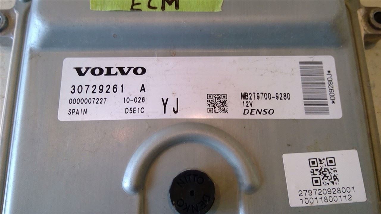 Engine Computer ECM Electronic Control 30729261 Fit 10 VOLVO 70 SERIES 44690