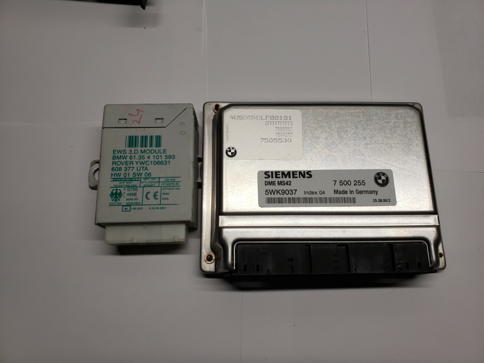 00-05 BMW Z3,3 SERIES ECM ENGINE CONTROL MODULE WITH EWS OEM 7500255