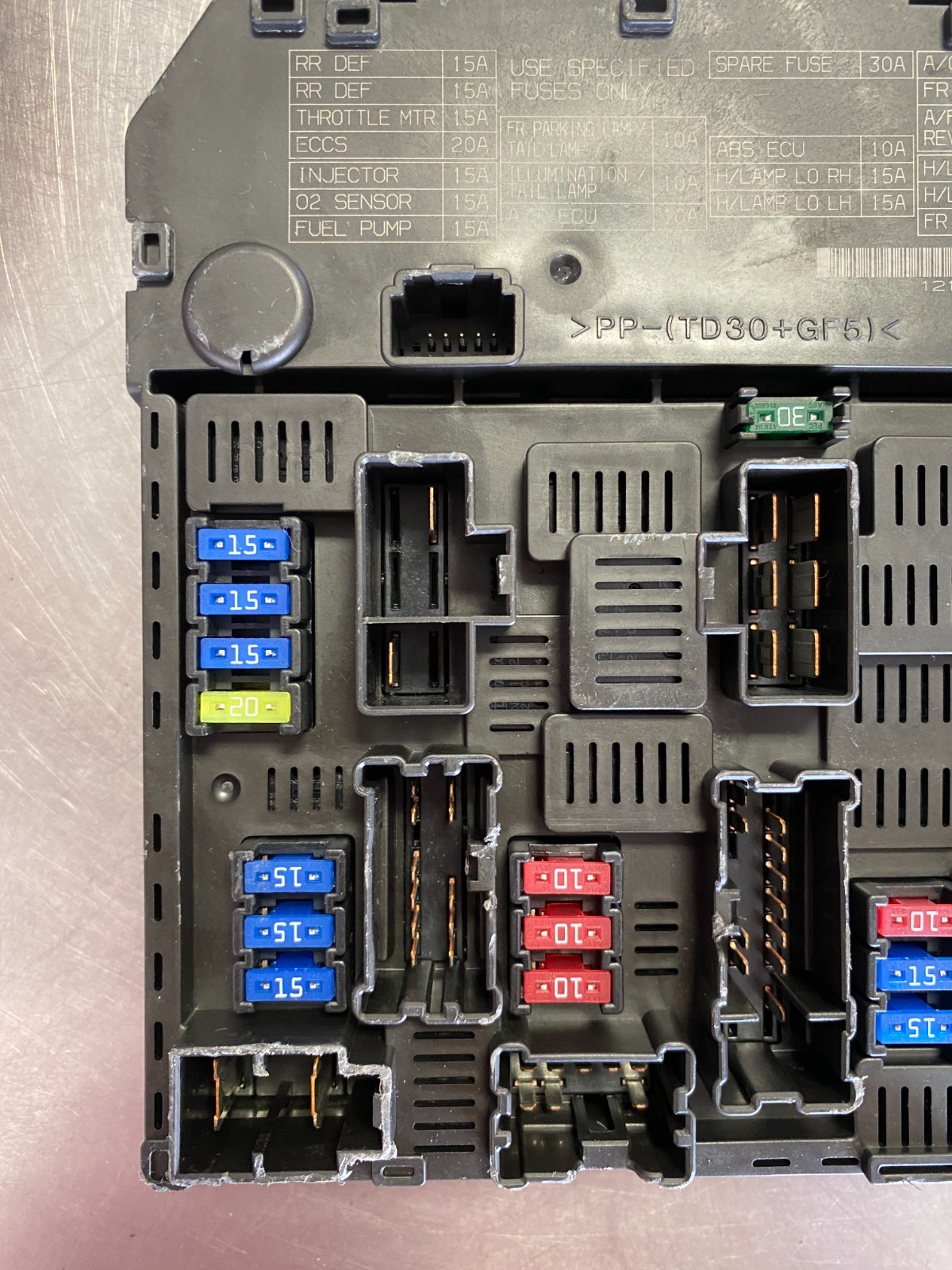 2007-2012 Nissan Sentra Engine Room Control Unit-IPDM P/N 284B6-ET03A