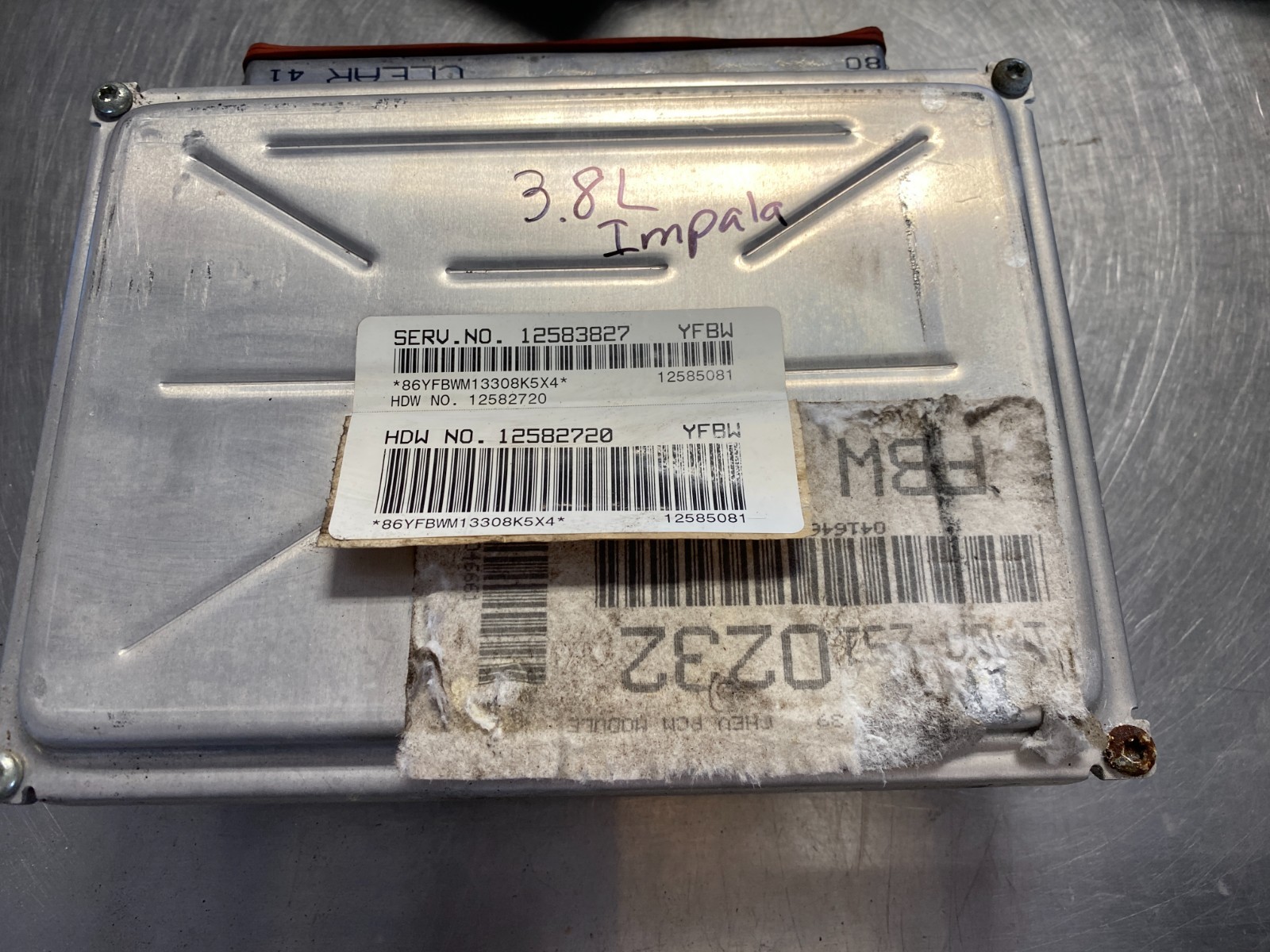2004 Chevrolet Impala 3.8L 12583827 12582720 YFBW Engine Computer Module ECM OEM