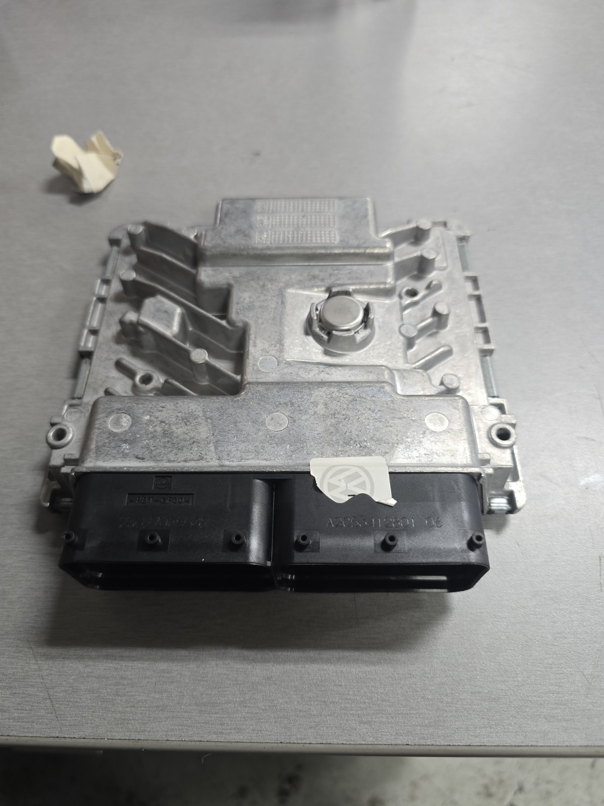 Engine Control Module (ECM)Part Number: 06K906071BJ