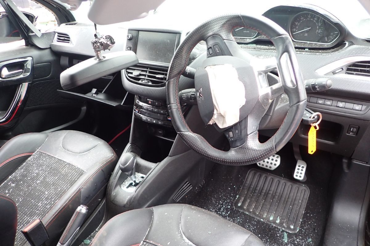 PEUGEOT 208 ALARM LOCK BUTTONS MK1 FL GT LINE 1.2 PETROL AUTOMATIC 9675015YD