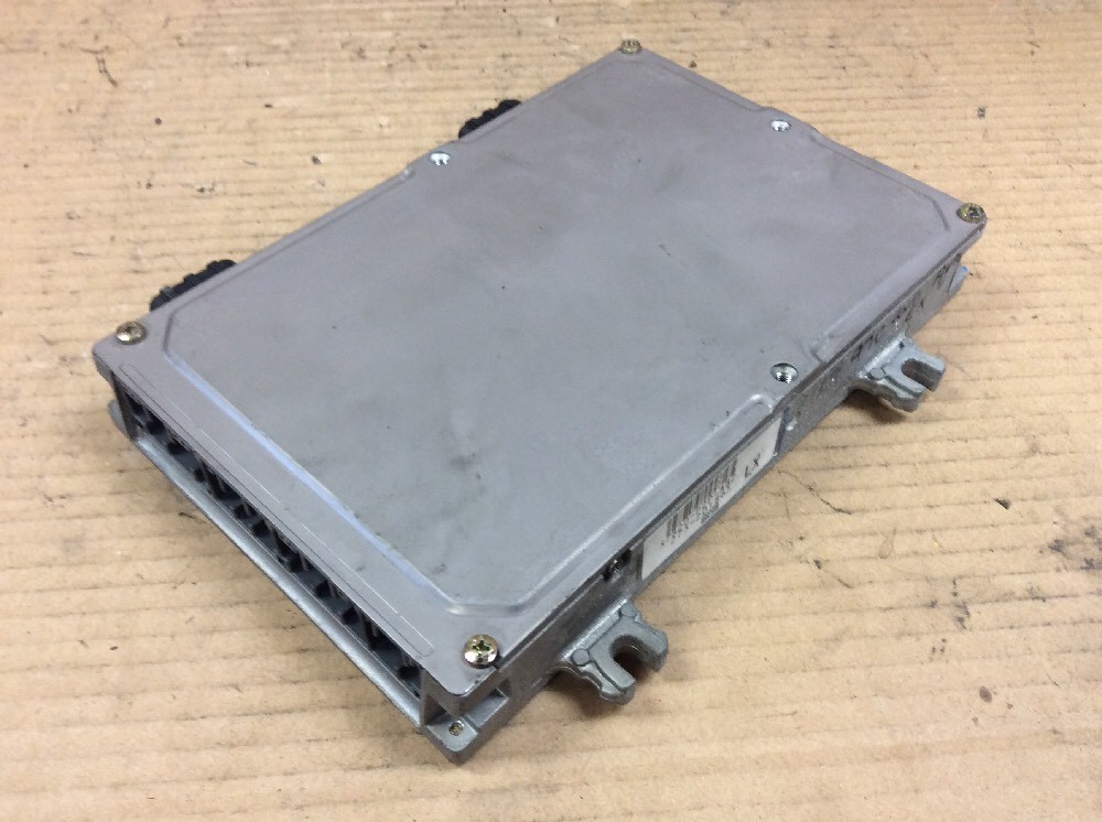 96 97 98 Civic V-tec ECU ECM 37820-P2P-A82 LX Computer Used OEM