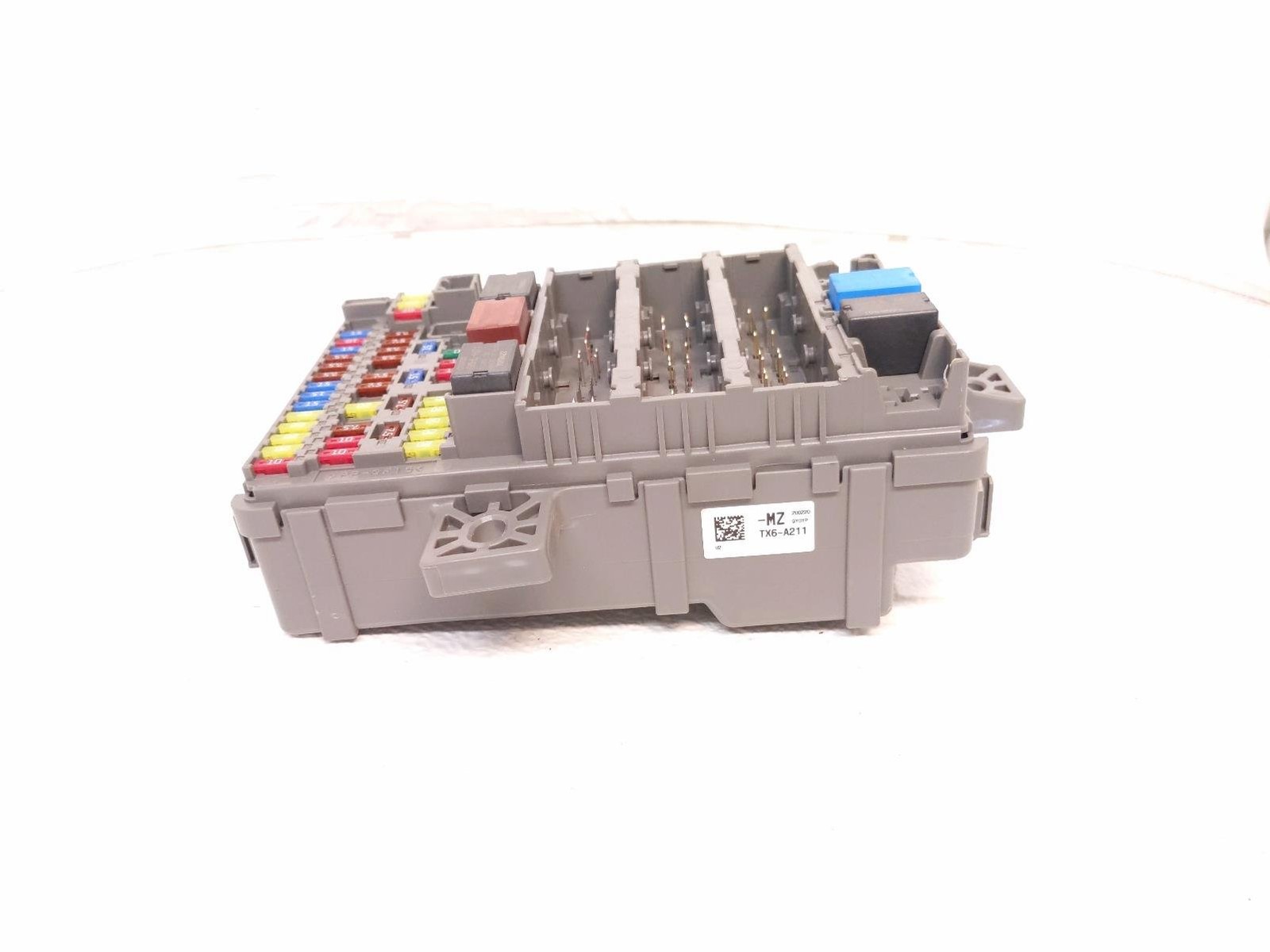 2016-2020 Acura Ilx Driver Cabin Fuse Box – Premium 2.4L 38200-Tx6-A21