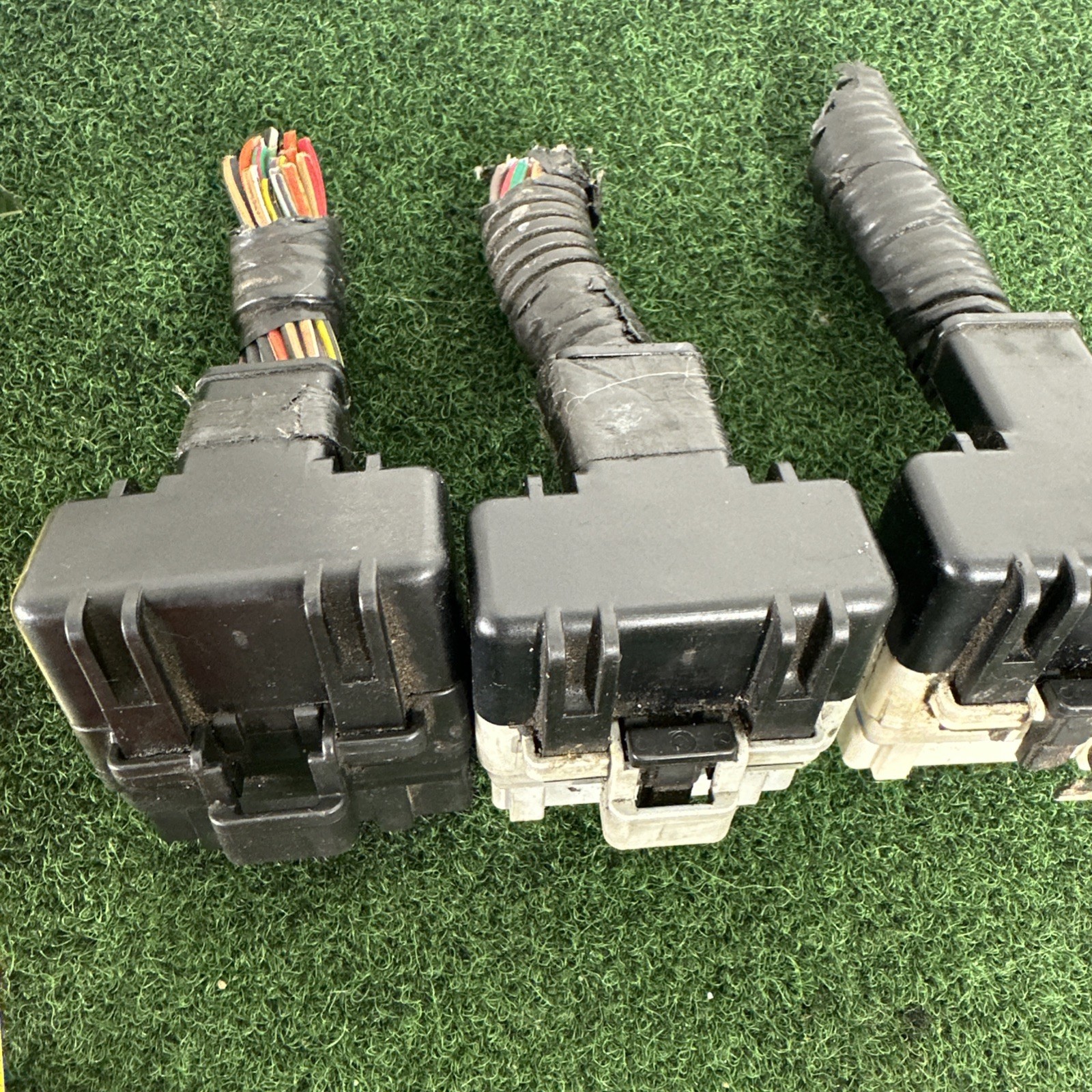 2003 Jeep Grand Cherokee 4.7L ECU/ECM P56044632AE Wire Harness Pigtails