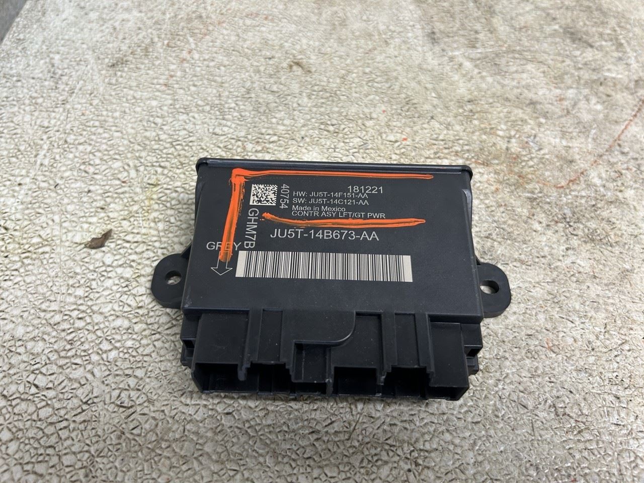 2022 FORD EXPEDITON Power Liftgate Control Module OEM ID JU5T14B673AA