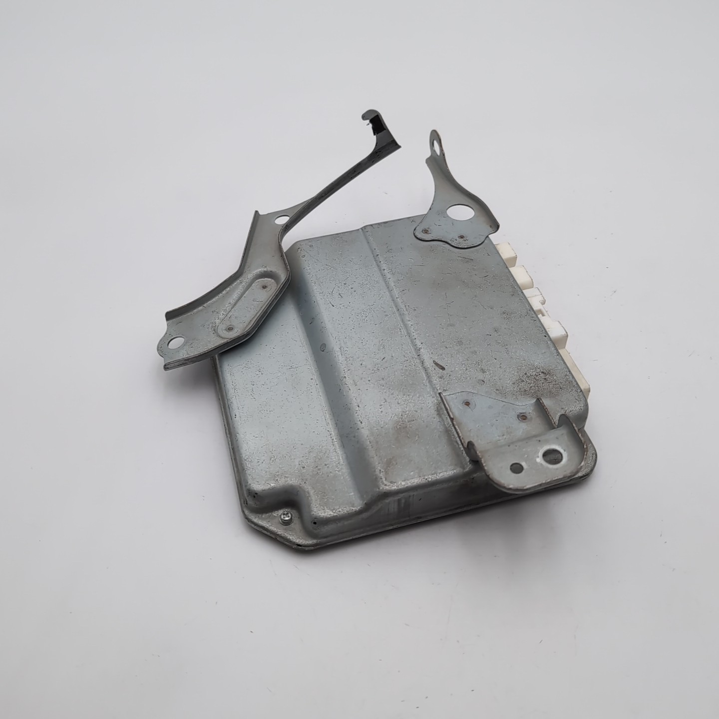 2013 – 2017 Lexus LS460 LS600h Power Steering Control Module 89181-50290 OEM
