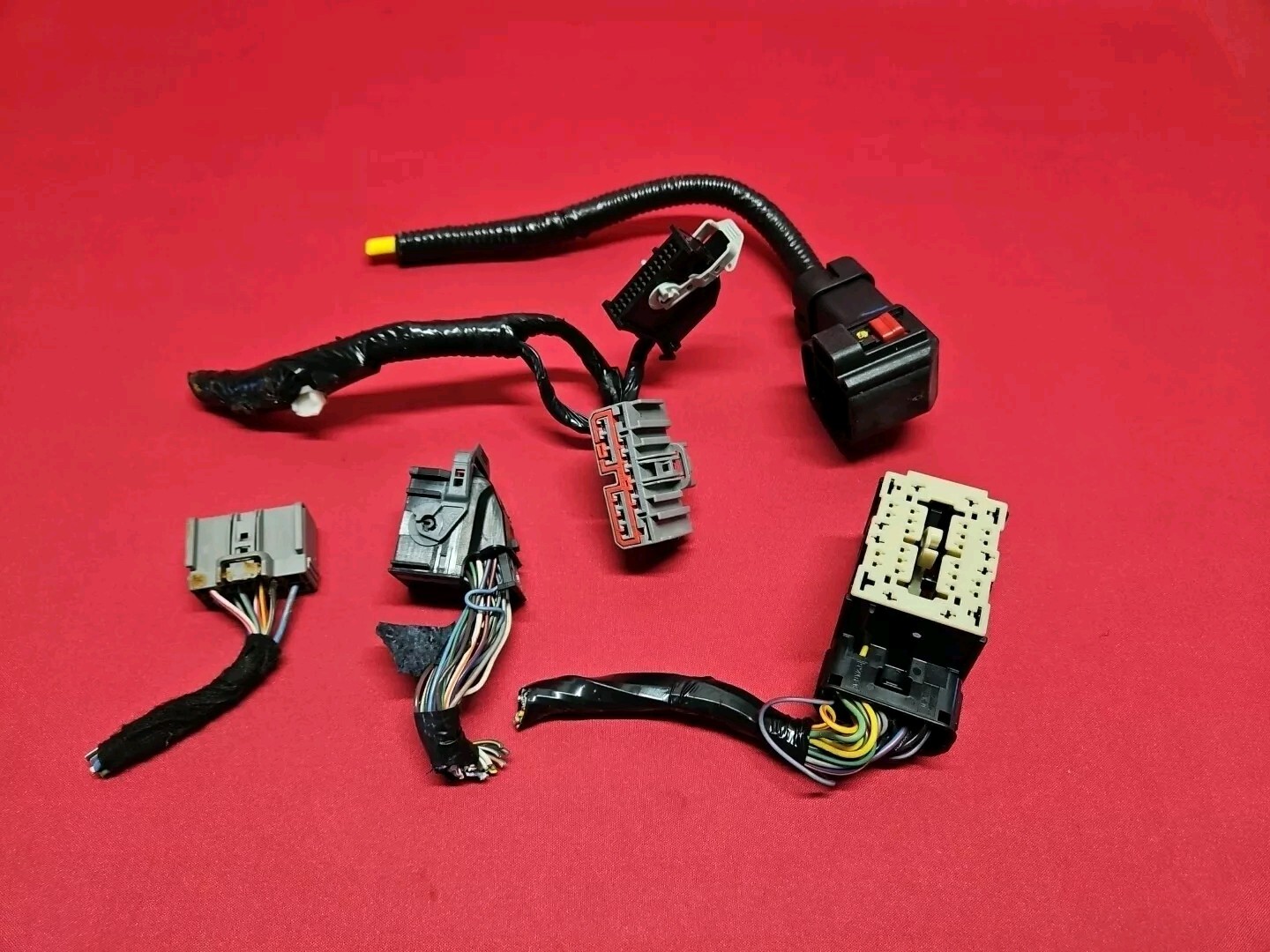 2012 Ford Escape BCM Body Control Module PIGTAILS BL8T-15604-AA