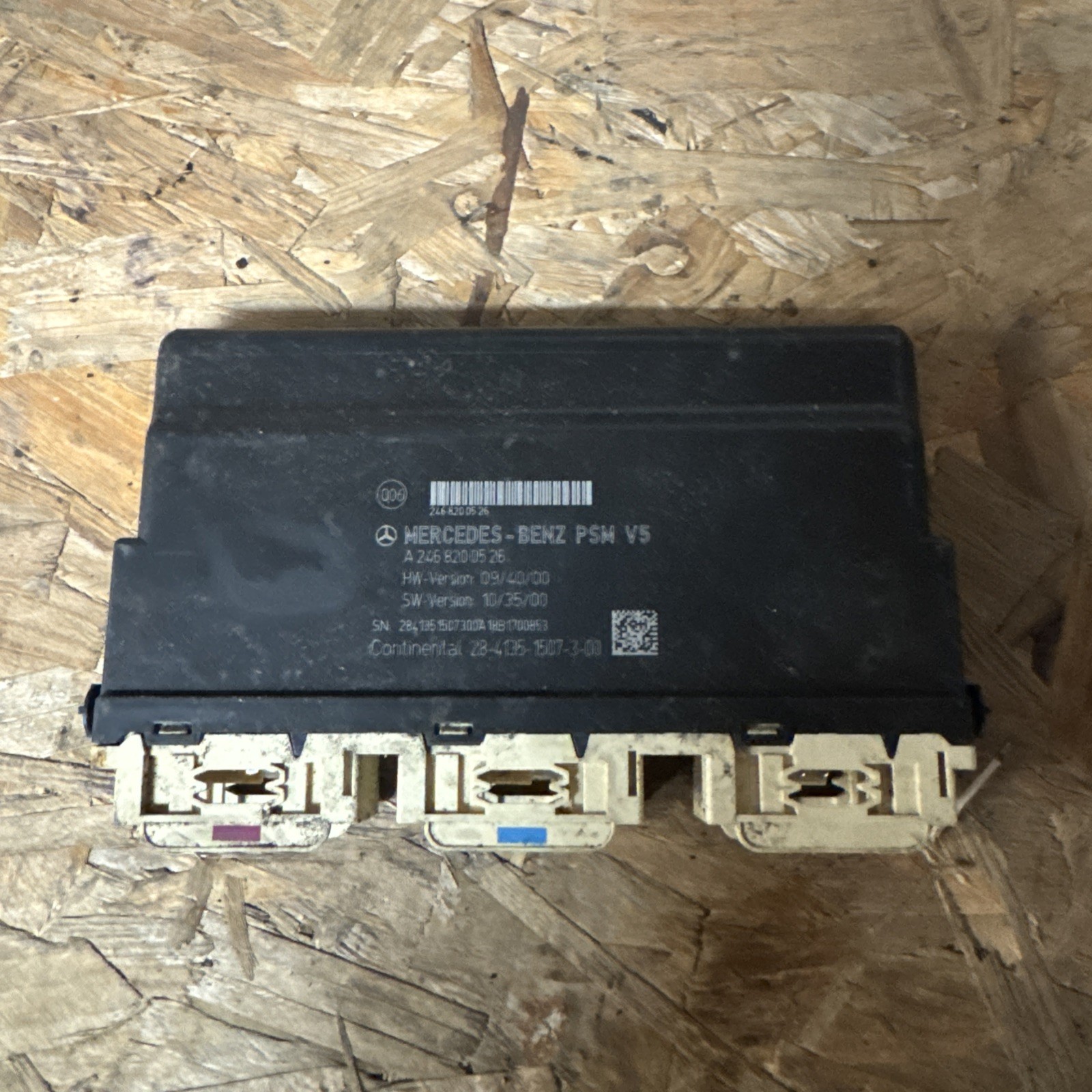 MERCEDES BENZ GLA X156 FRONT SEAT CONTROL MODULE A2468200526