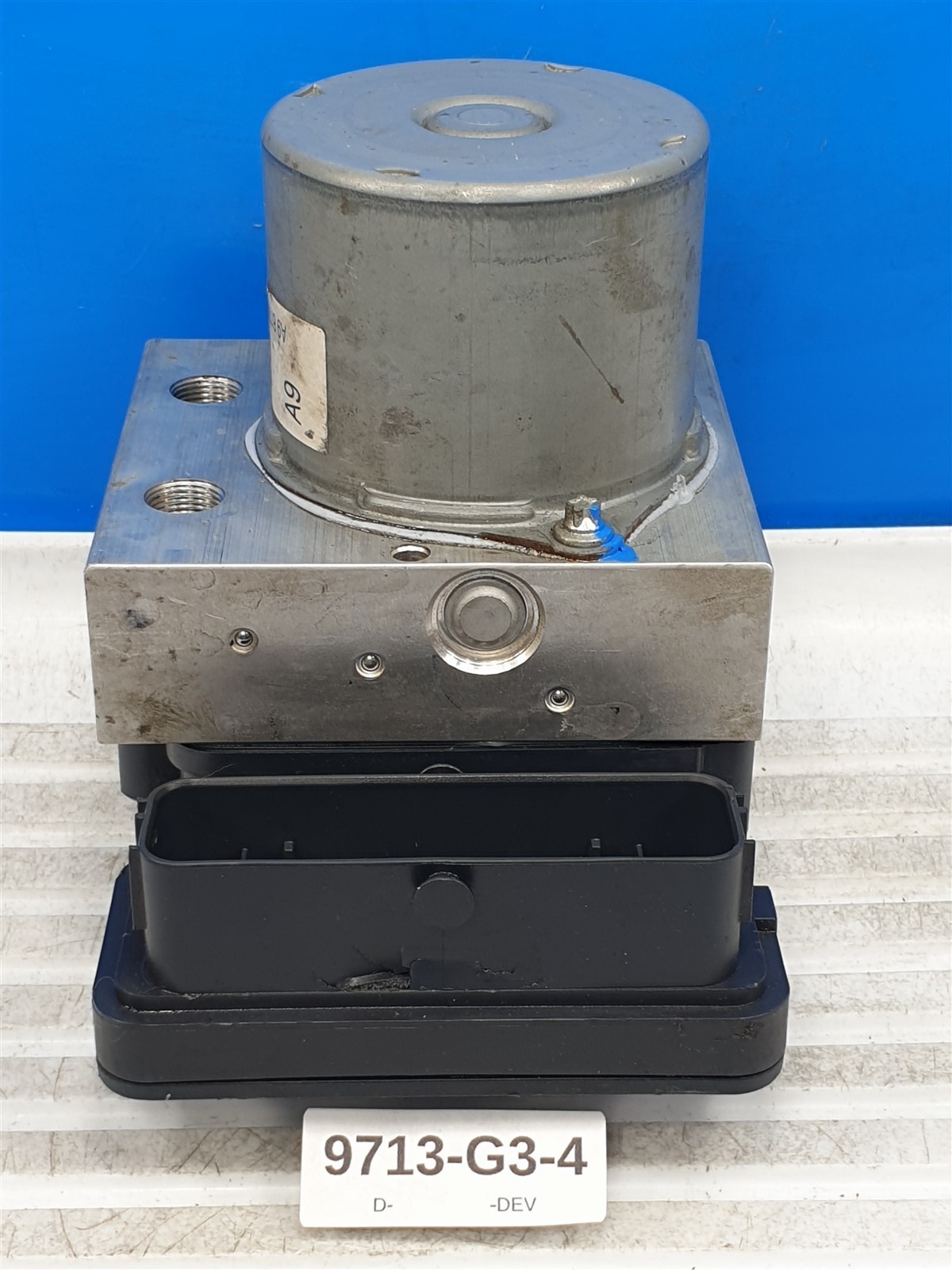 ****BROKEN*****17-19 Honda CRV ABS Brake Pump Control 57110TLAA960M1 OEM 9713G34