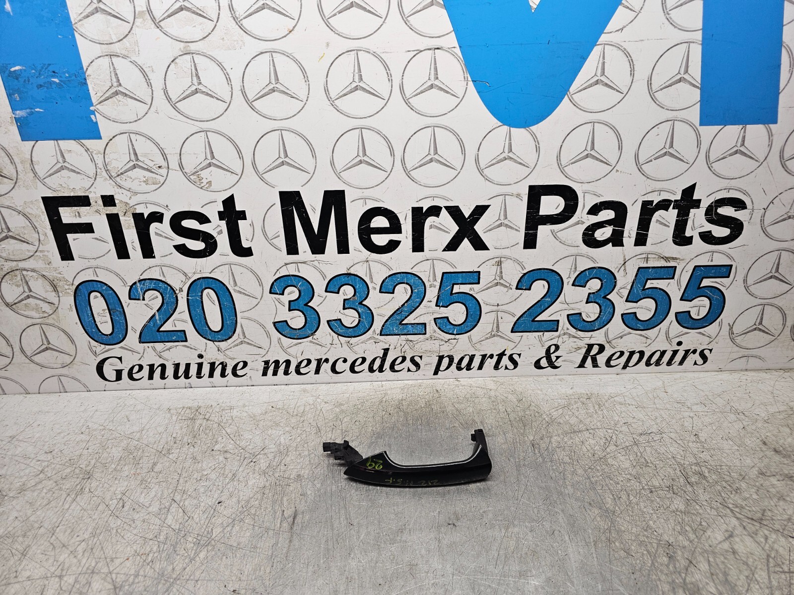 MERCEDES BENZ A/B/C/E/CLA-CLASS DOOR HANDLE LEFT SIDE REAR ( NSR ) A2047600170