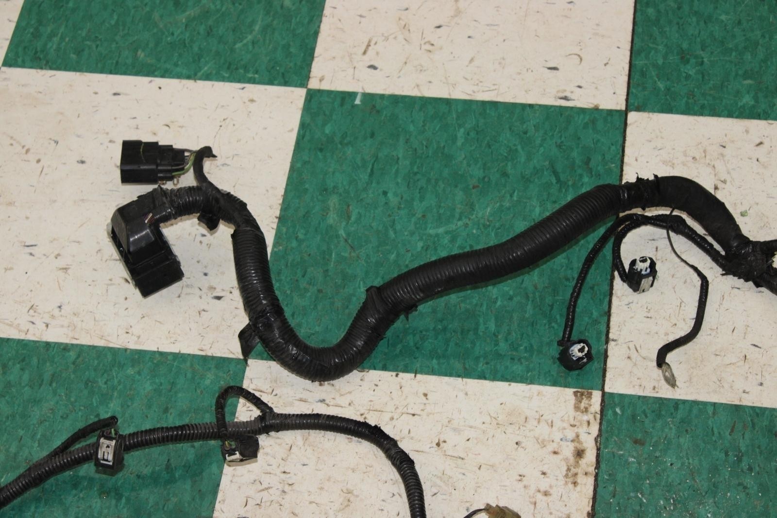 15-17 Mustang 5.0L Motor Engine Bay Wire Wiring Harness Loom Assy Unit OEM OE OE