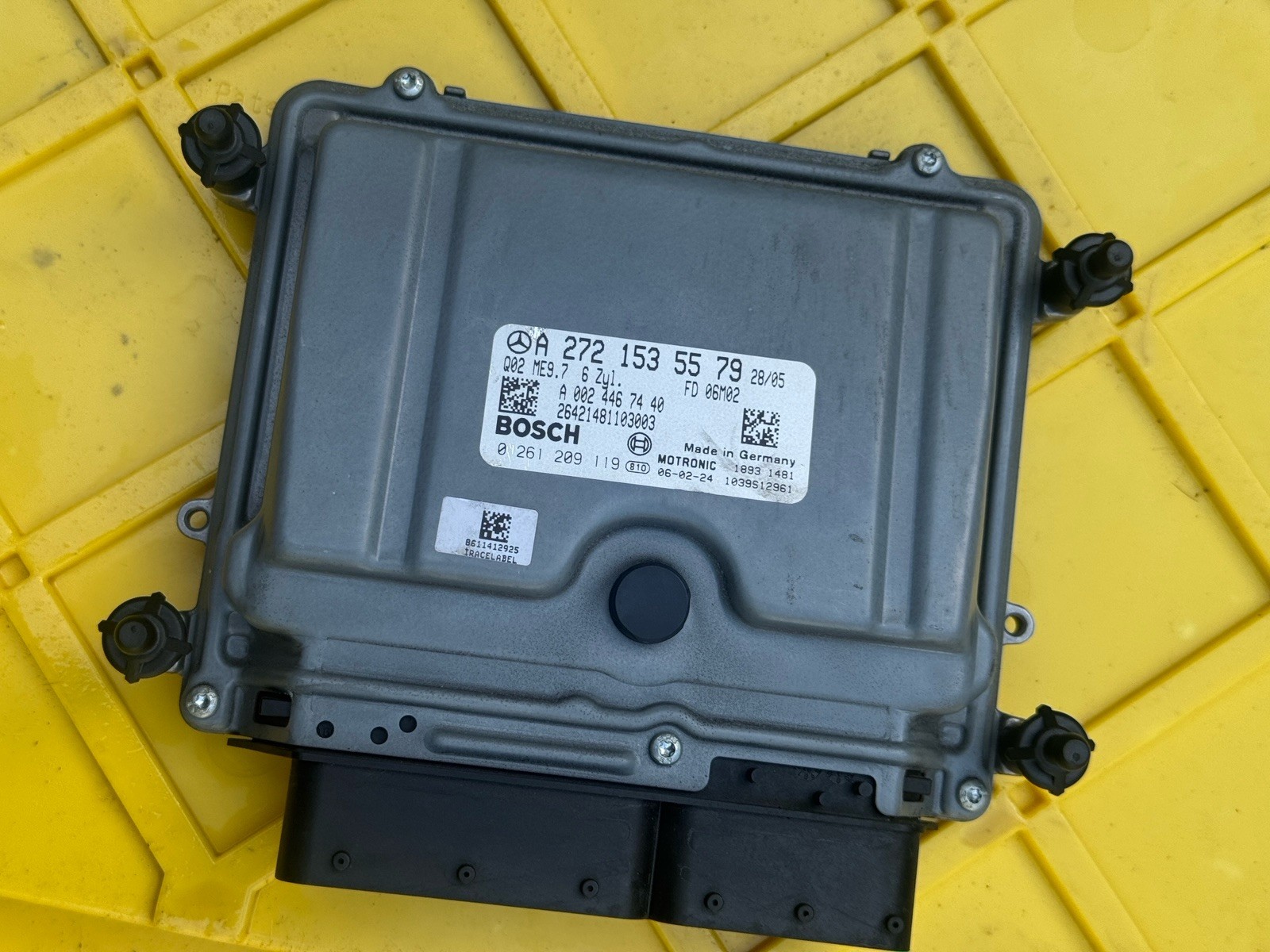 2006-2008 MERCEDES BENZ R350 ENGINE COMPUTER ECU A 272 153 55 79 OEM