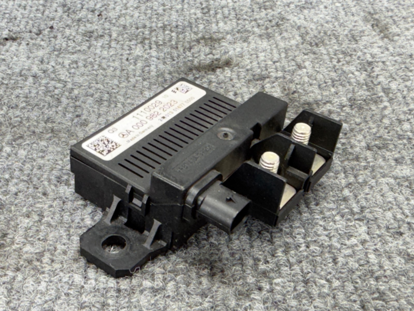 Battery Overload Relay Unit Mercedes R231 Sl550 Sl63 oem